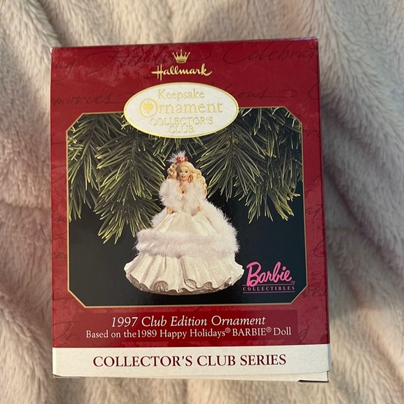 🎄 Hallmark Ornament 1997 Club Edition Barbie 🎄 - Picture 1 of 9